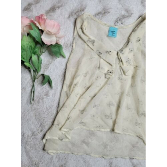 HIP Happening In The Present Butterfly Print Ruffle Collar Cram Blouse Sz S - Picture 4 of 9